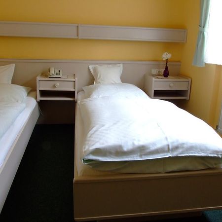 Hotel Am Birkenweg Erlangen Esterno foto