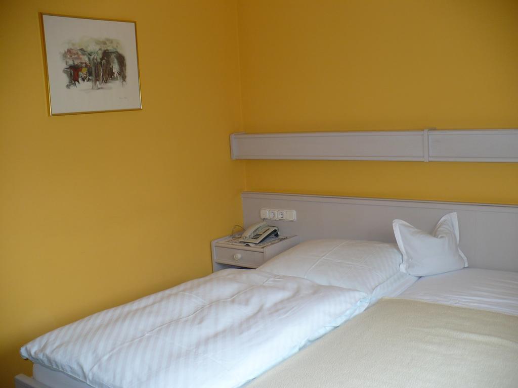 Hotel Am Birkenweg Erlangen Camera foto